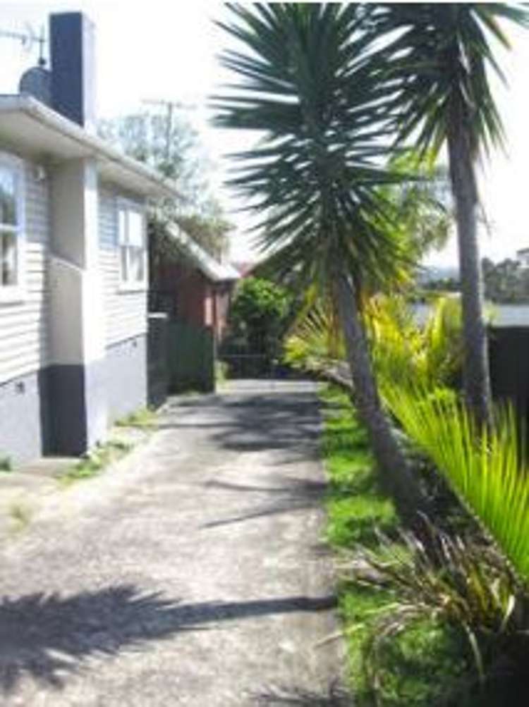 1/80 Sylvan Crescent Te Atatu South_12