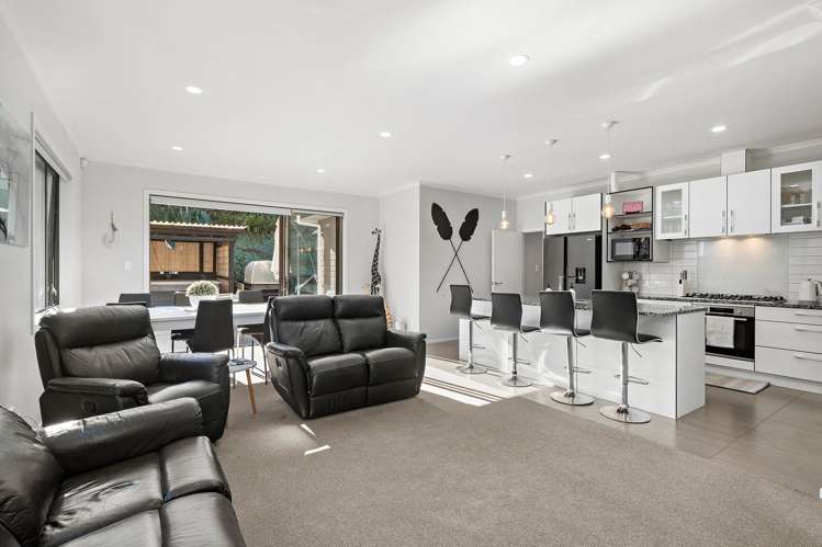 107 Colonial Drive_3