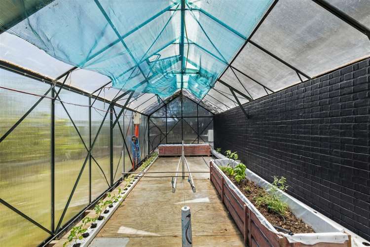 1/870 Beach Road Waiake_24