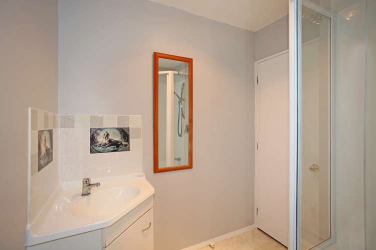 943 Glenbrook Road Glenbrook_14