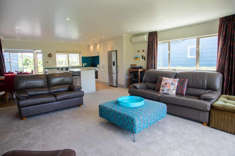 109 Ocean Beach Road Tairua_9