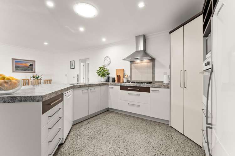 110 Rowesdale Drive Ohauiti_5