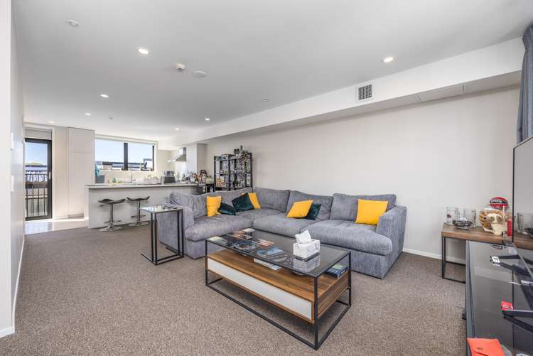 26/1 Glenside Crescent Eden Terrace_10