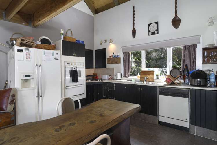 14 Thorn Road Kaimai_14