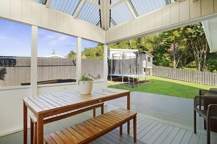 13 Forglen Place Tawa_15