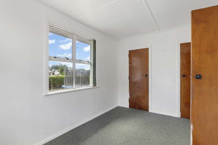 2 Robbins Crescent Hawera_10