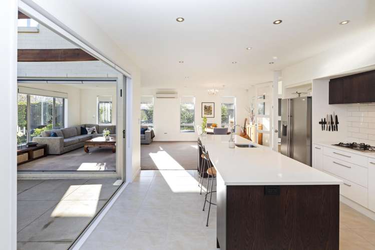 134 Hussey Road_0