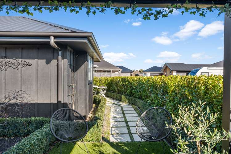 8 Biggles Place Lincoln_25