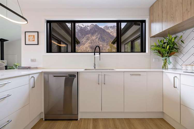 25 Spur Ridge Rise Jacks Point_9