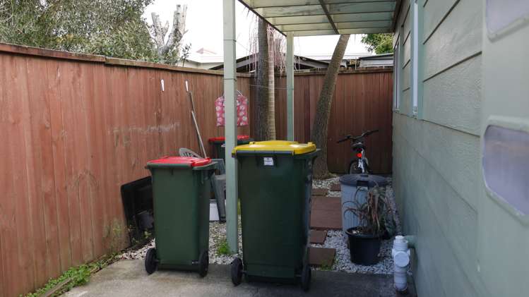 5a Everingham Place Sunnyhills_17