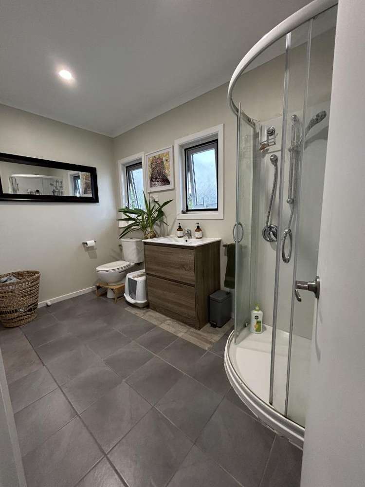 1 Farrier Grove Featherston_9