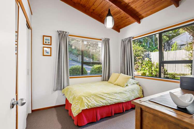261 Konini Road Titirangi_15