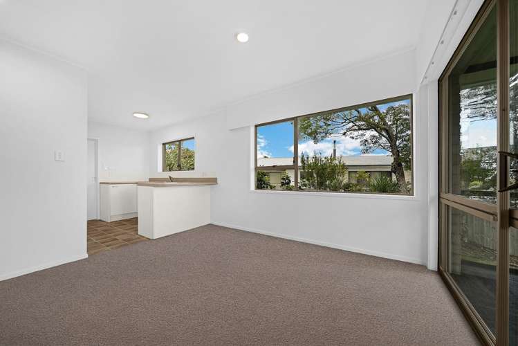 Flat 1/132 Hutchinsons Road Bucklands Beach_12