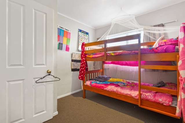 1a Benton Place Manurewa_4