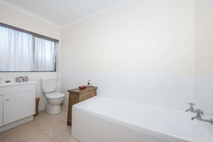 40a Delta Avenue New Lynn_9