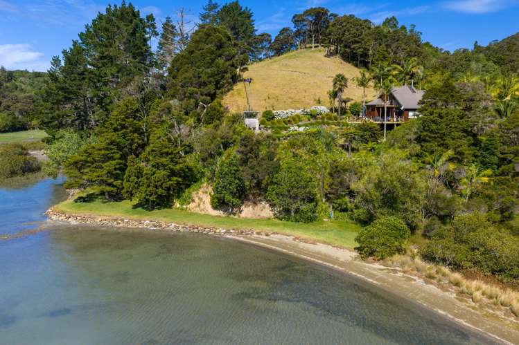 14 Tahunatapu Road Parua Bay_5