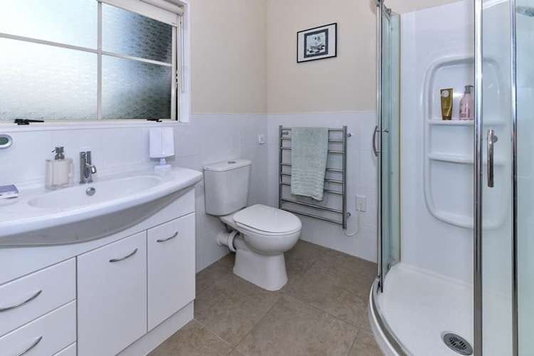 2 Muka Close The Gardens_15