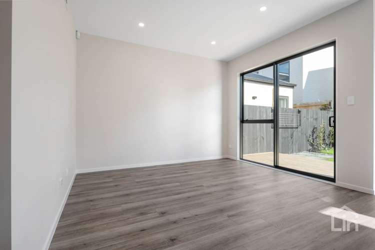 15 Paretao Street Massey_11