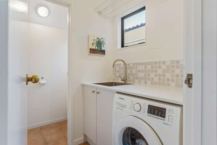 2/17 Devon Street Sydenham_11