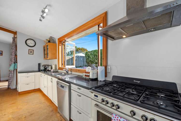 24 William Bond Street Stanley Point_8