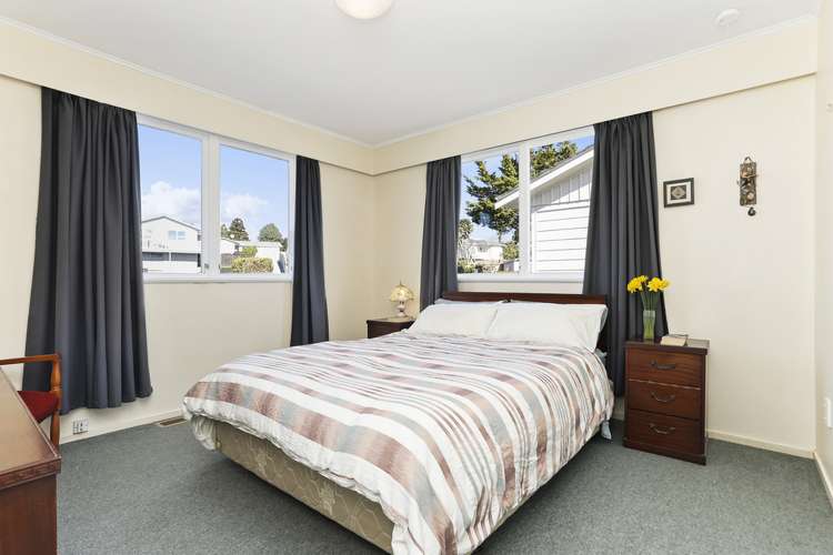 49 Bodi Place Te Atatu South_7