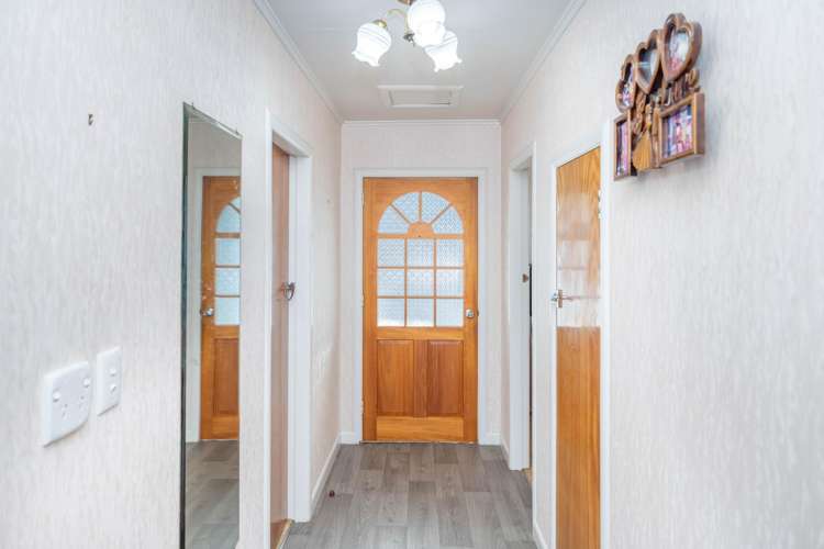 70 Dinsdale Road_1