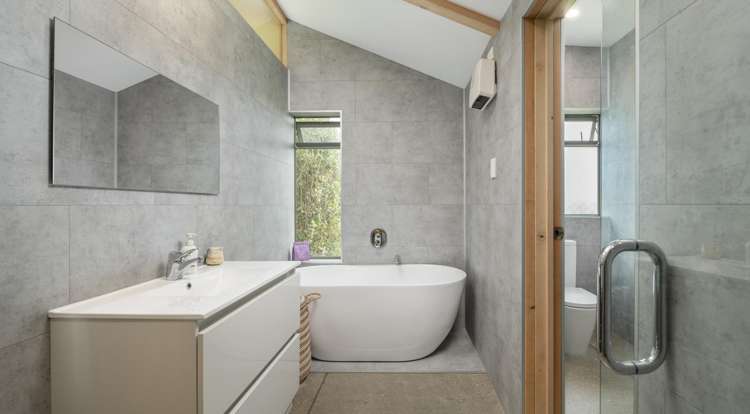 16 Hinepango Drive Rarangi_15