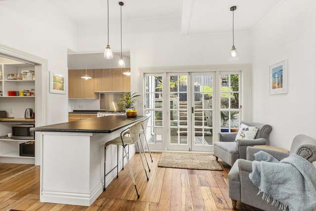 66 Eden Street Island Bay_1