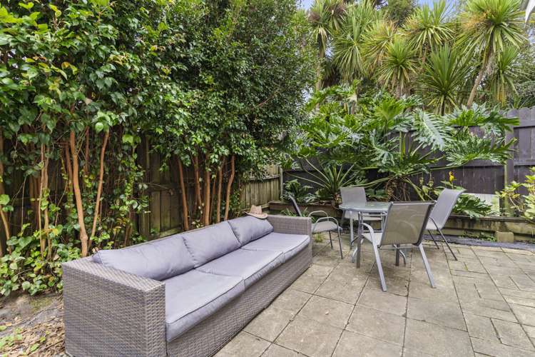 2/56 Fourth Avenue Kingsland_8