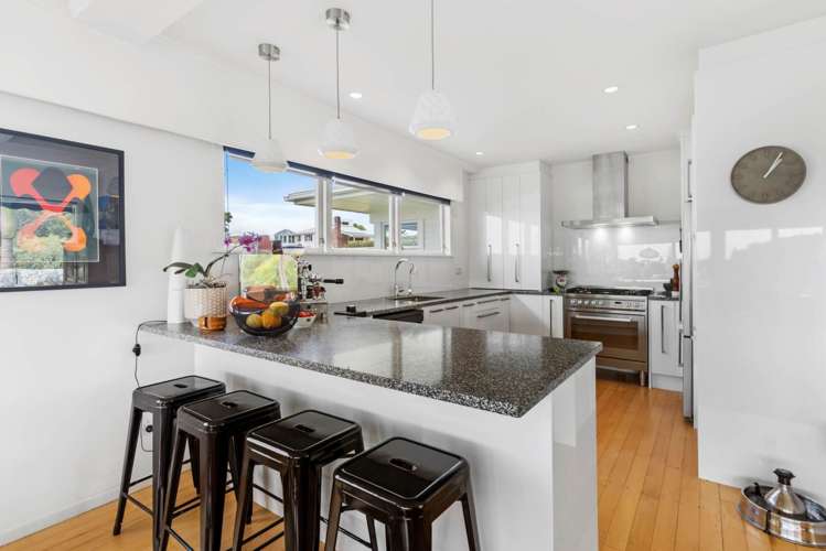 2/98 Park Rise Campbells Bay_16