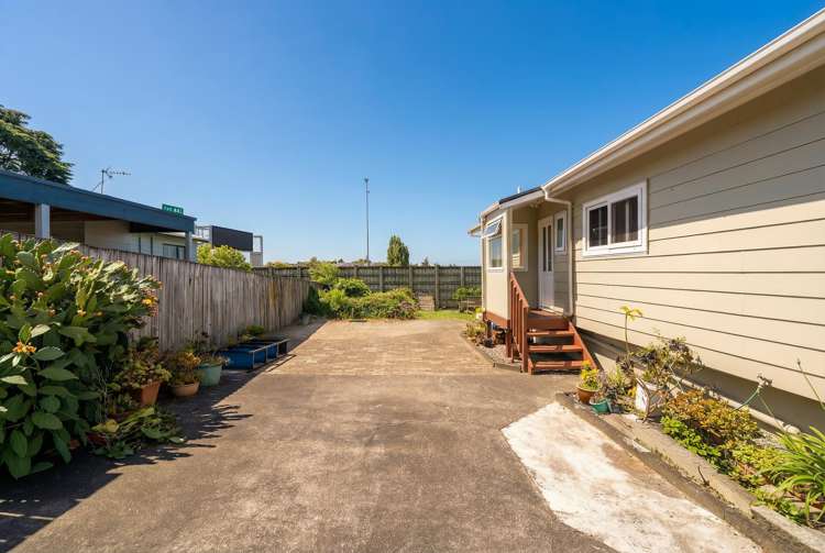 5/17A Idesia Place Totara Heights_16
