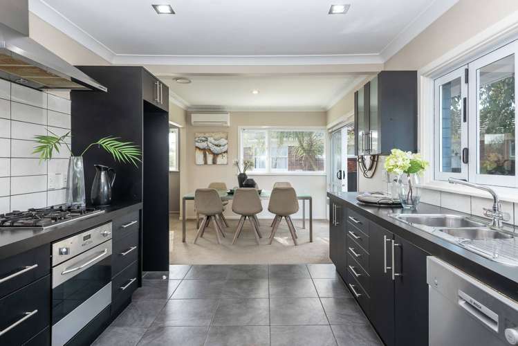 9 Angelo Avenue Howick_6