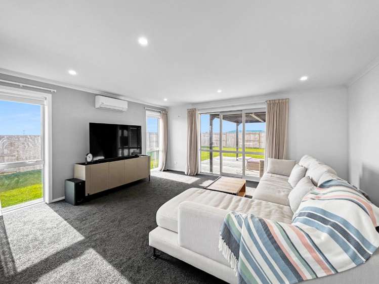 74 Atlantic Drive Fitzherbert_3