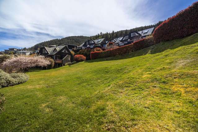 9 & 10/64 Goldfield Heights Queenstown_3
