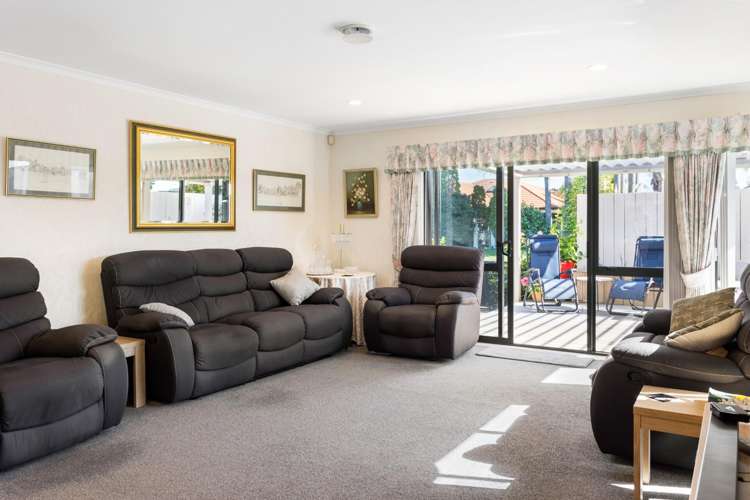 6 Bahamas Key Papamoa_3