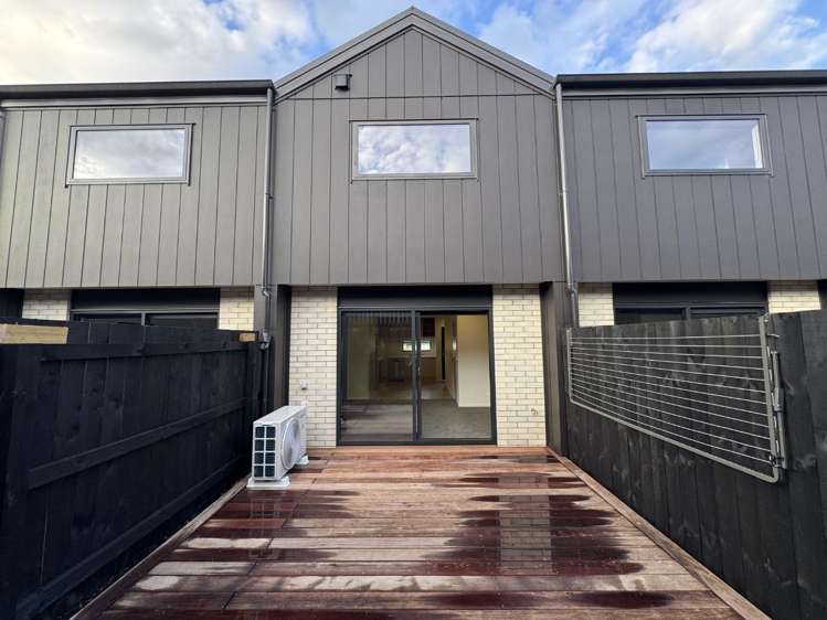 8/42 Brandon Road 1665_11