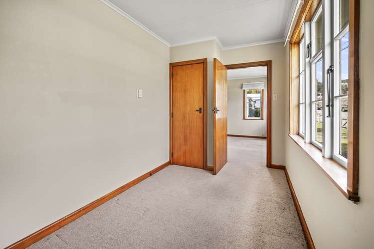 42 Paraekaretu Street Hunterville_12