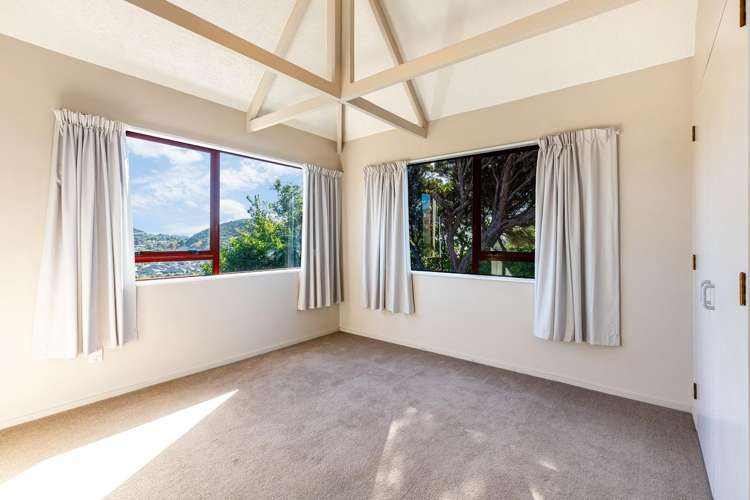 16 James Cook Drive Whitby_12