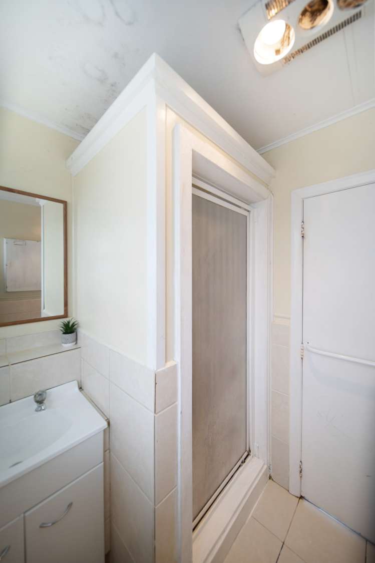 33 Convair Crescent Mangere_12