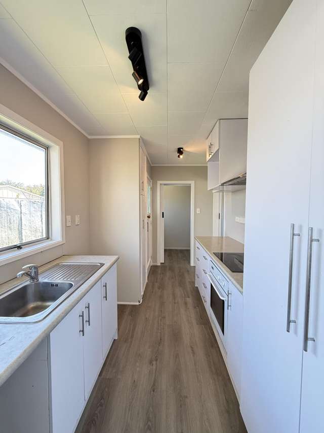 27 Blake Street Waitara_4