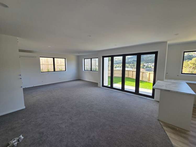 235 Main Road Tawa_5