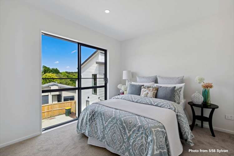 4/58 Sylvan Crescent Te Atatu South_8