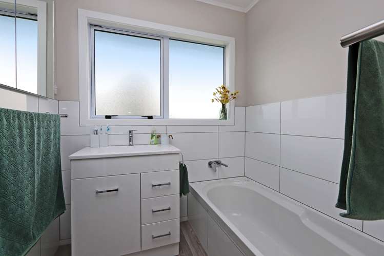 11 Upham Crescent Taradale_11