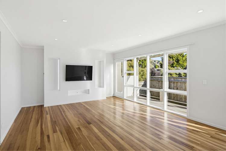 1 Matuhi Street Waikanae_3