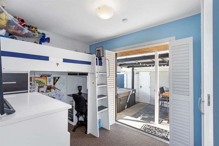 1 Ensors Place Waikuku Beach_7