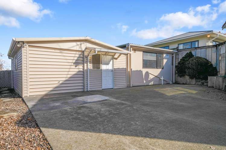 54 Mirrabooka Avenue Botany Downs_39
