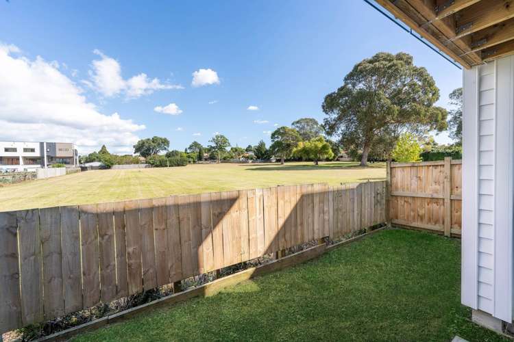 8D Taurima Avenue Pt England_31