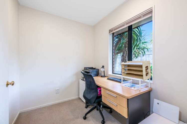 2/101 East Coast Road Castor Bay_16