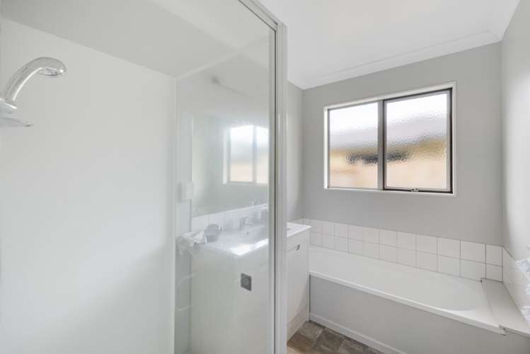 23 Lisa Place Brookfield_13