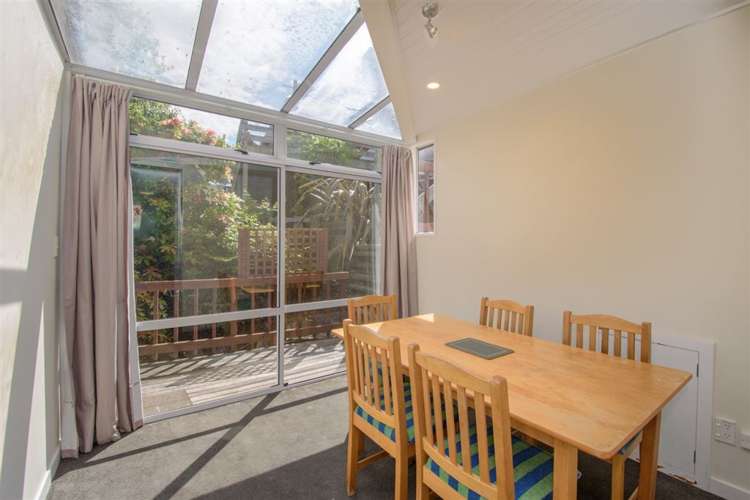 8 Mackinnon Terrace Fernhill/Sunshine Bay_6